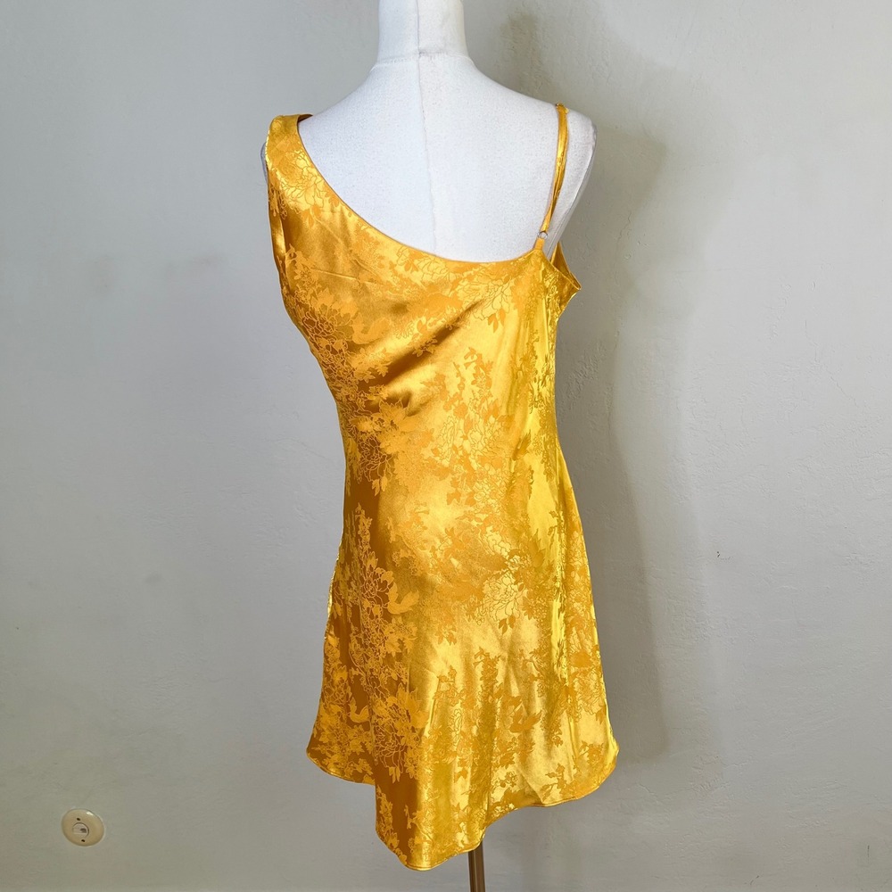 Lulus Mini Dress Size Large Yellow Floral Satin Jacquard Asymmetrical Shoulder - Picture 4 of 9